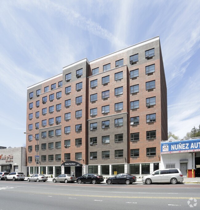 Photo - Bedford Park Apartments