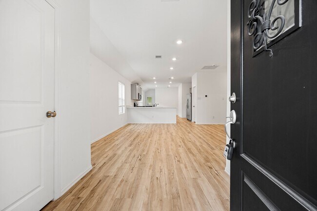 Photo - 3014 Wedgewood Cv Wy