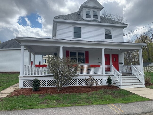 Building Photo - 271 Groveland St Unit 1