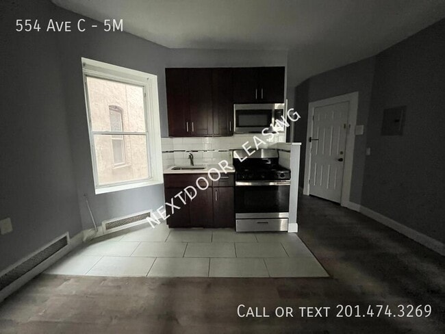 Building Photo - 554 Ave C-5M Unit 5M