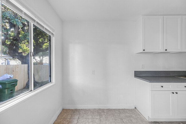 Photo - 13410 S Vermont Ave Unit 13410