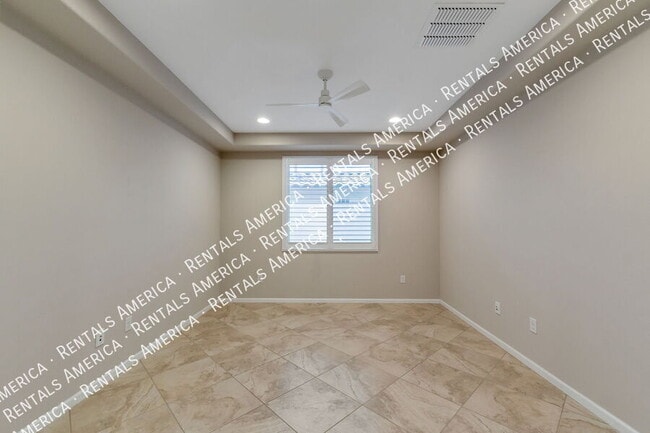 Photo - 7631 W Laurel Ln