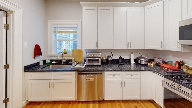 Photo - 1431 Cambridge St Unit #1