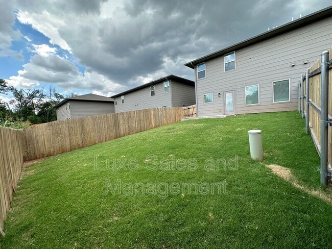 Photo - 13508 Vinita Dr