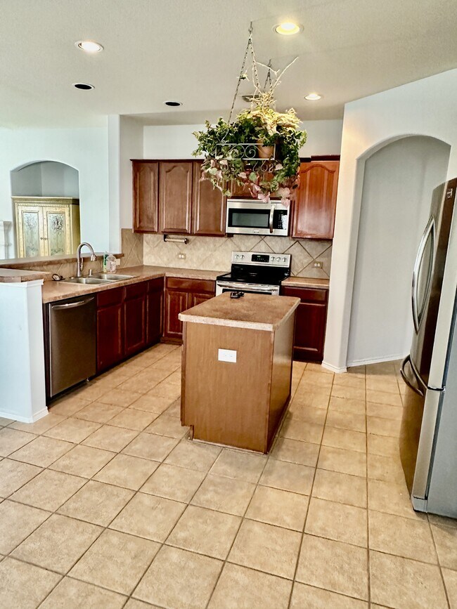 Photo - 1044 Aviary Dr