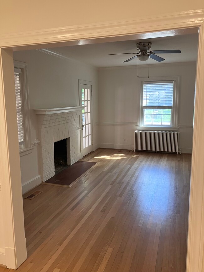 Building Photo - 4104 Patterson Ave Unit Apt. 1