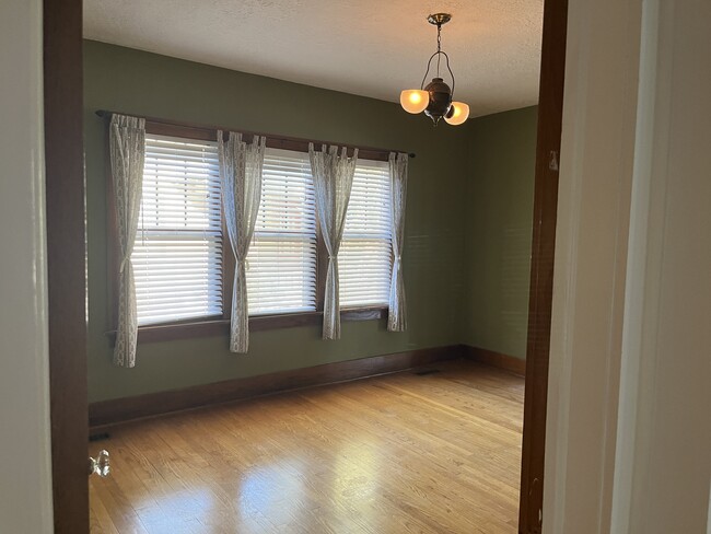 Photo - 516 S Crawford Ave