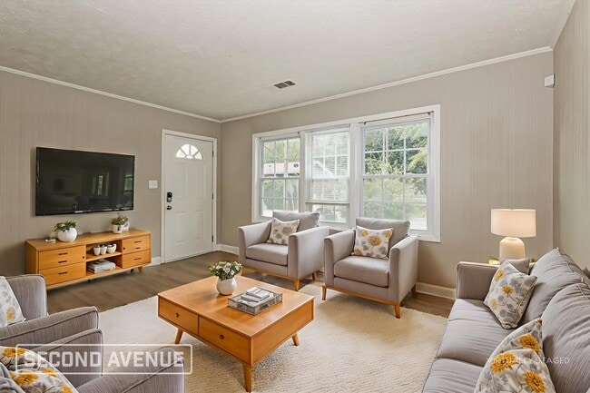 Photo - 820 Slaton St