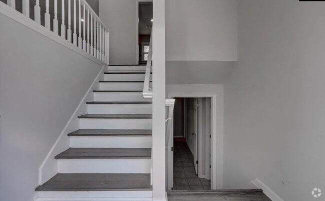 Building Photo - 210 Drexel Rd Rental