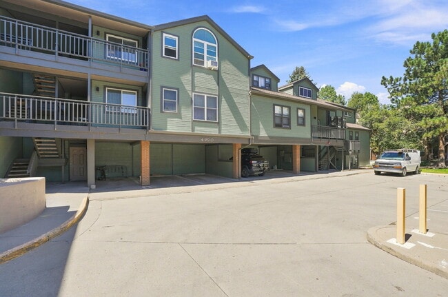 Building Photo - $2,340.95, 2 Bed 2 Bath Condo in Boulder with In Unit #211