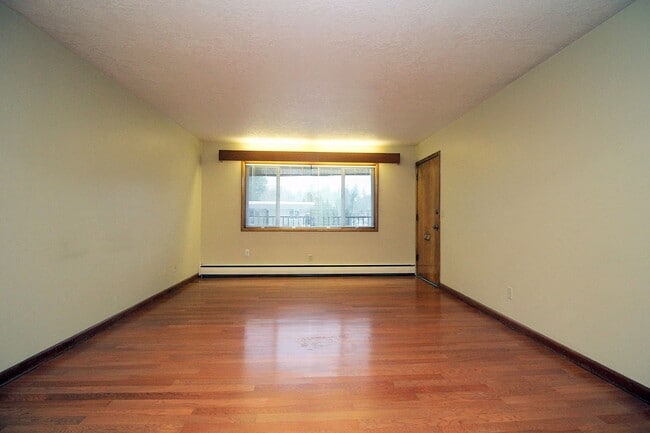 Photo - 3200-3236 SW Marigold St Unit 3210