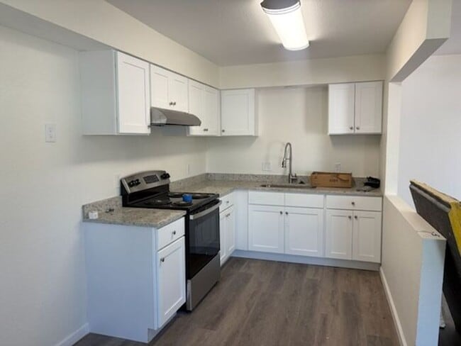 Photo - Beautiful newly remodeled 2/1 apartment!