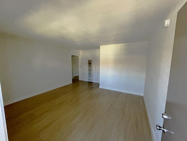 Photo - 1635 N Normandie Ave