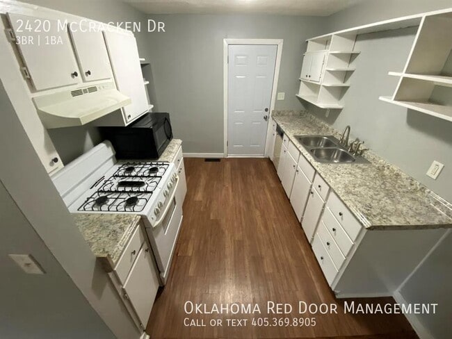 Photo - 2420 McCracken Dr
