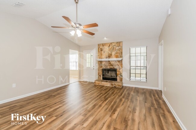1383 Mayberry Ln