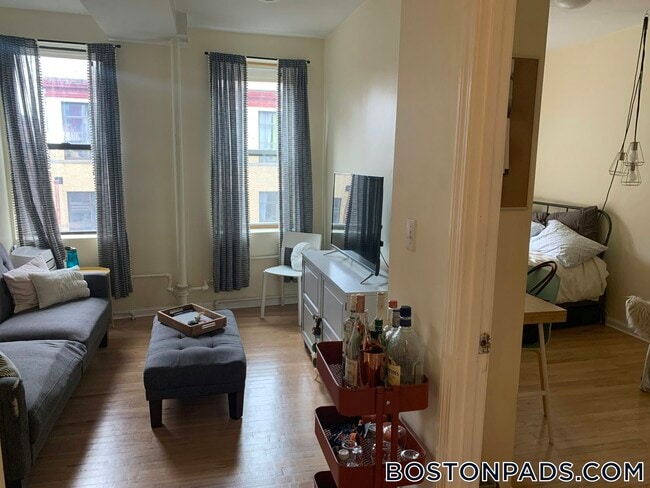 Photo - 220 Hanover St Unit 9