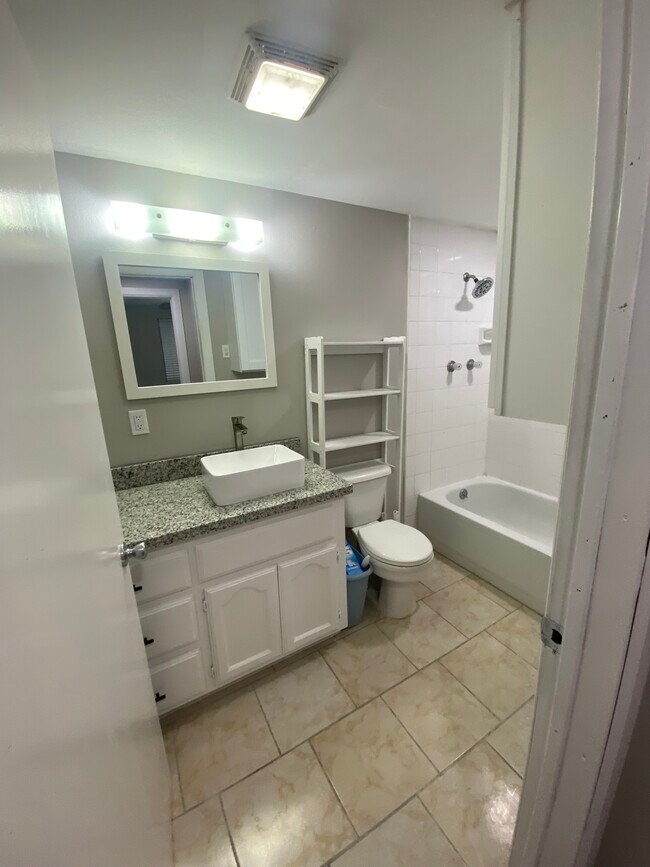 514 S 3rd St House House Rental in Santa Rosa, TX