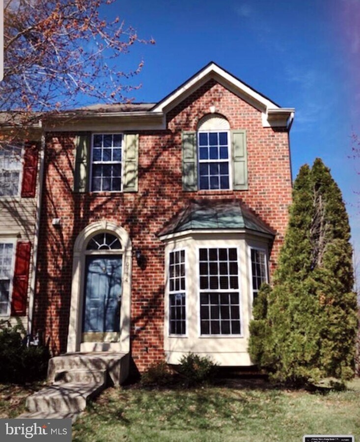 Photo - 10714 Enfield Dr Townhome