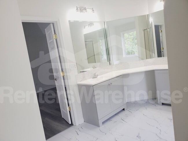 Photo - 6555 Brandemere Way SW