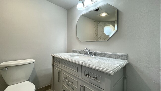 Photo - Spacious 2-Bedroom in Jupiter with 2.5 Baths! Unit 117