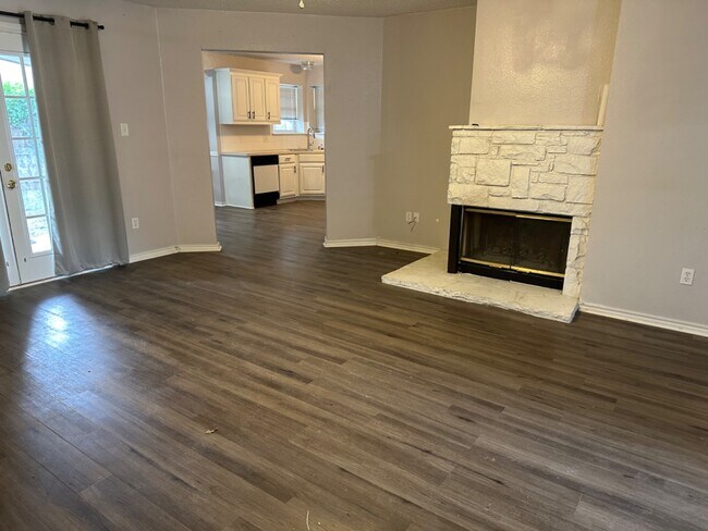 Photo - 2811 Mediterranean Ave