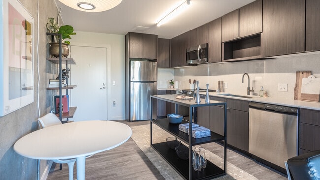 1BR,1BA,- The Imperial