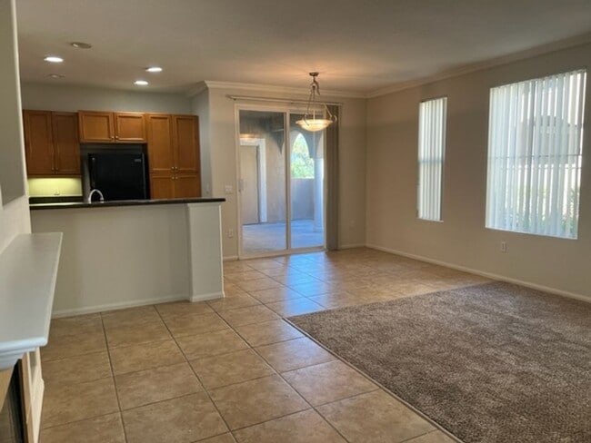Photo - ***BEAUTIFUL SAVANNAH TERRACE CONDO***