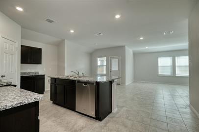 Photo - 720 Taggart Trail