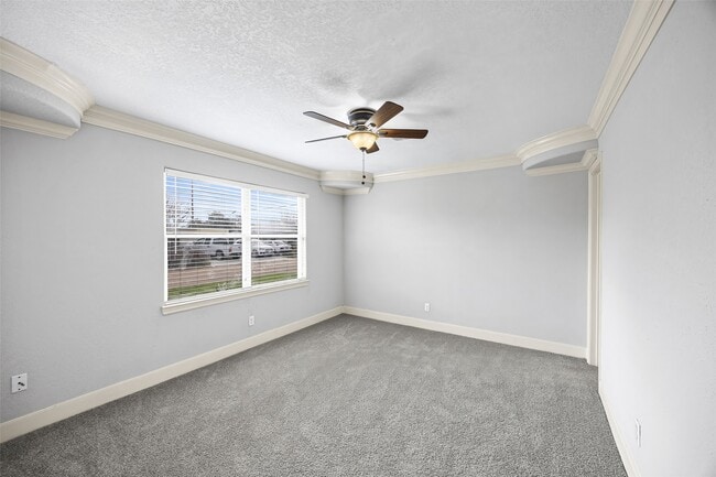 Building Photo - 5303 Heatherbrook Dr