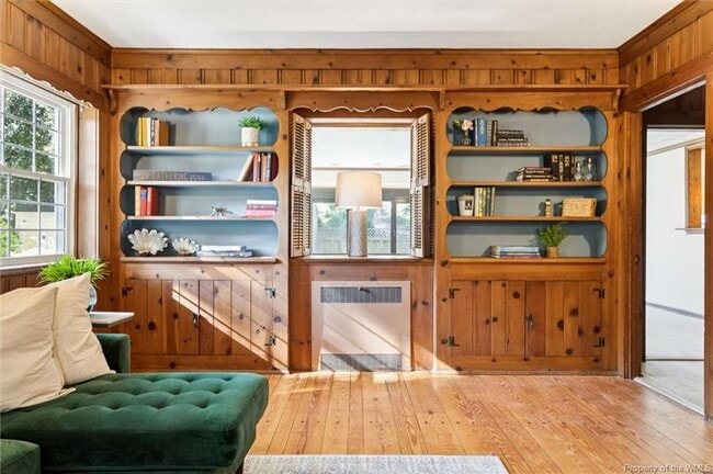 Photo - 205 River Rd