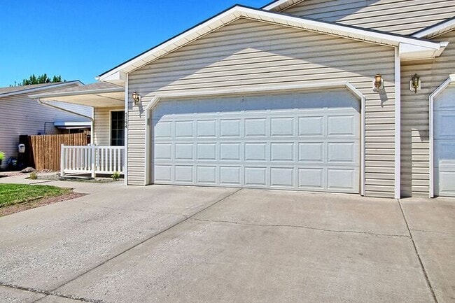 Photo - 3 bedroom 2 bath Duplex