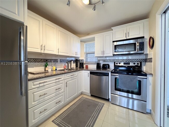 8900 Washington St Unit 401A