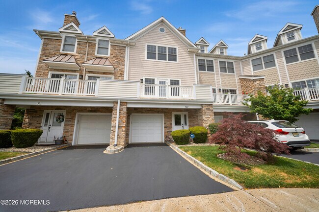302 Villa Dr