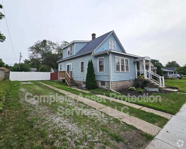 Building Photo - 1033 170th St Rental