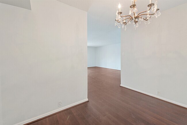 Photo - 2601 Bellefontaine Unit B309