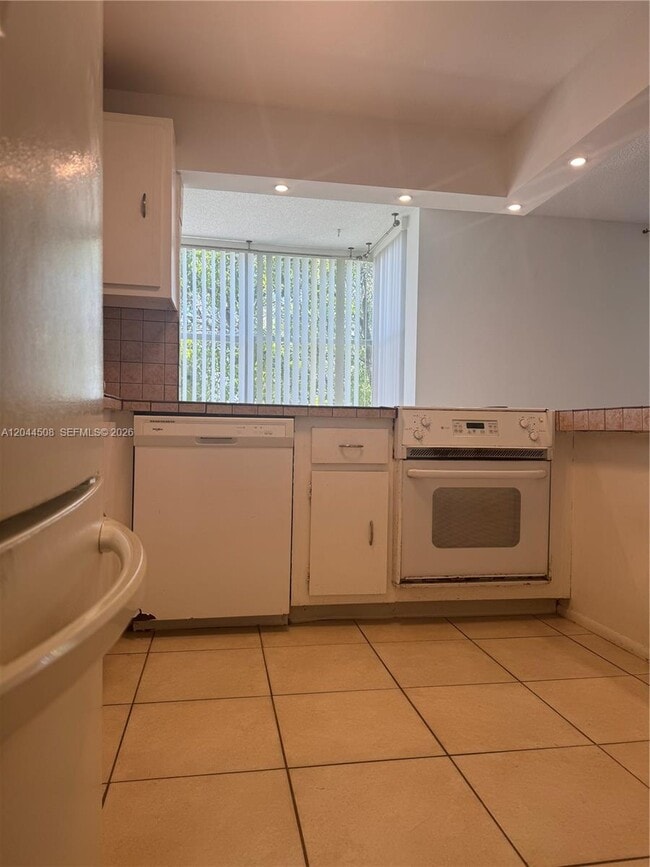 Photo - 210 172nd St Unit 429