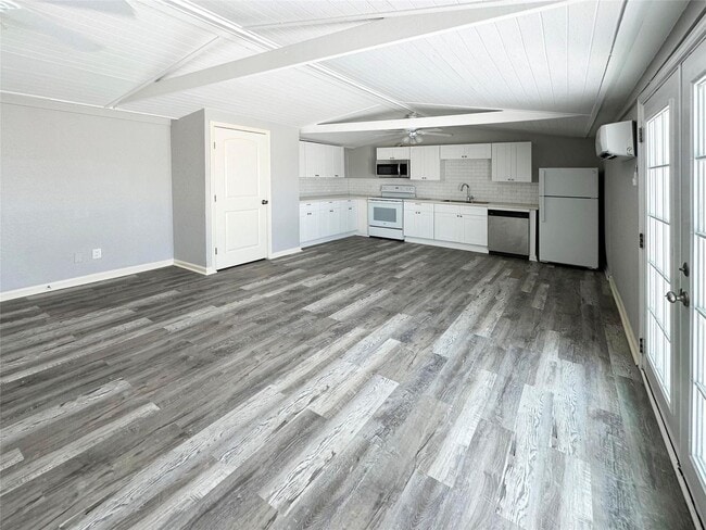 Photo - 323 Texas St Unit 323 Texas Street -  A