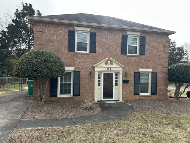 Building Photo - 1133 Wimbledon Rd