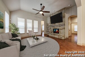 511 Pecan Forest