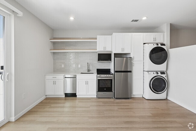 Serene 1BR, 1BA - 568SF - Kitchen