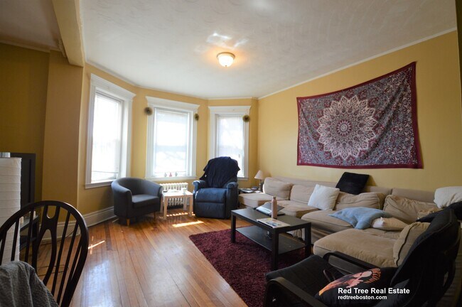 1721 Commonwealth Ave Unit 1