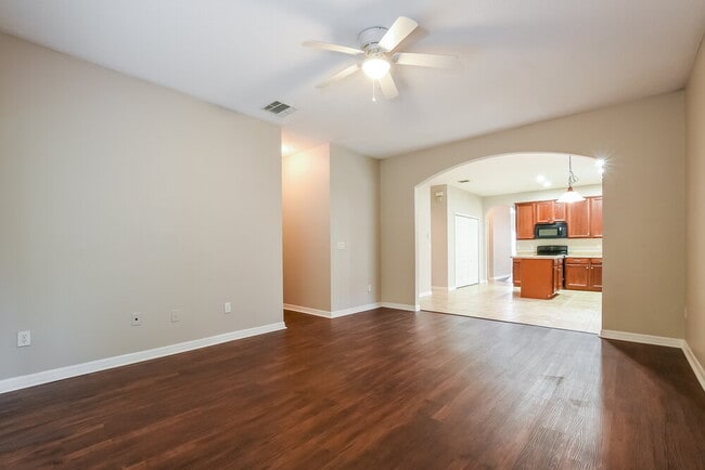 Photo - 344 Marathon Ln