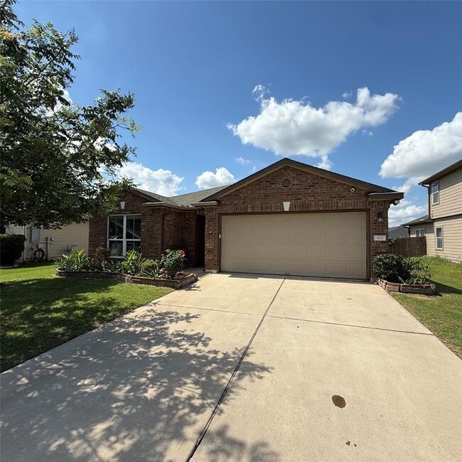 Building Photo - 412 Moulins Ln