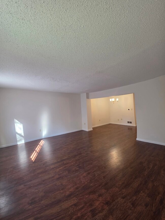 Photo - 8315 Countryside Ln