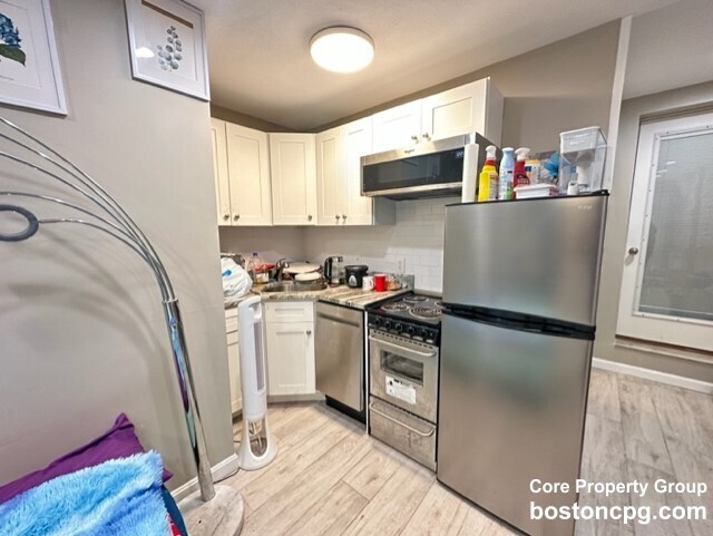 Photo - 466 Commercial St Condo Unit 1