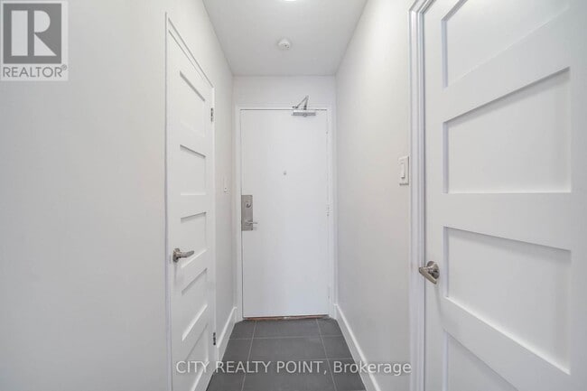 Photo - 55 Isabella St Unit 1004