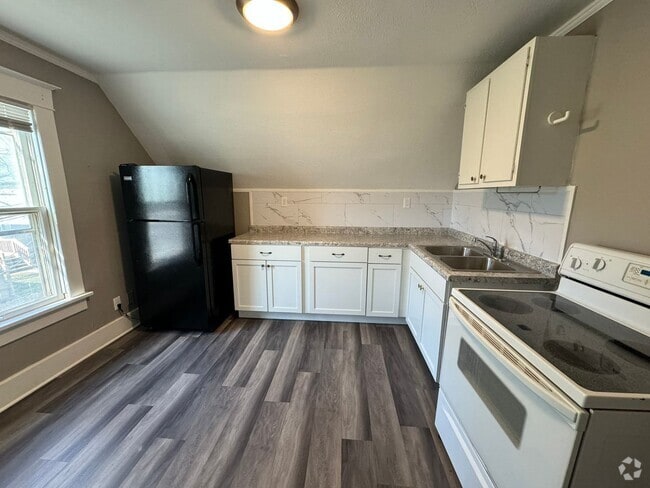 Building Photo - 1515 S 15th St Unit 2 Rental