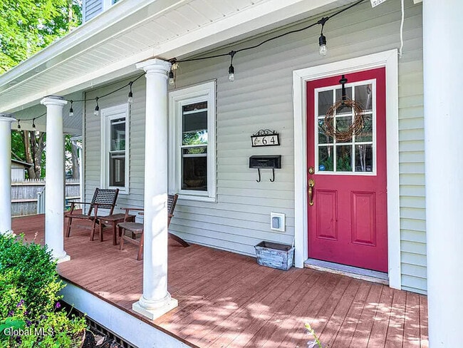 Photo - 64 Second St