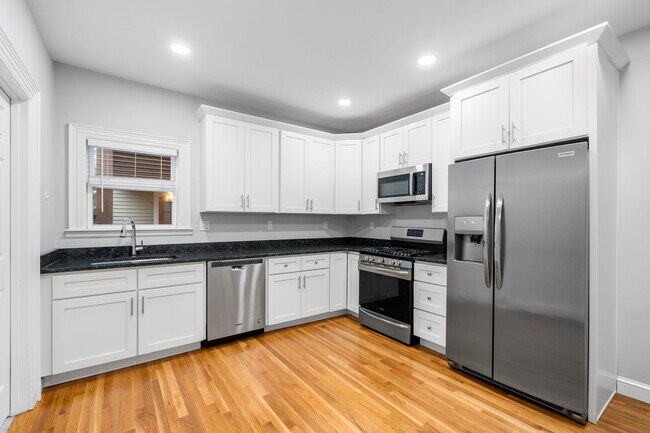 Photo - 1433 Cambridge St Unit 1