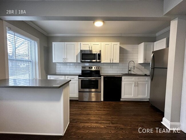 Photo - 217 E 46th St
